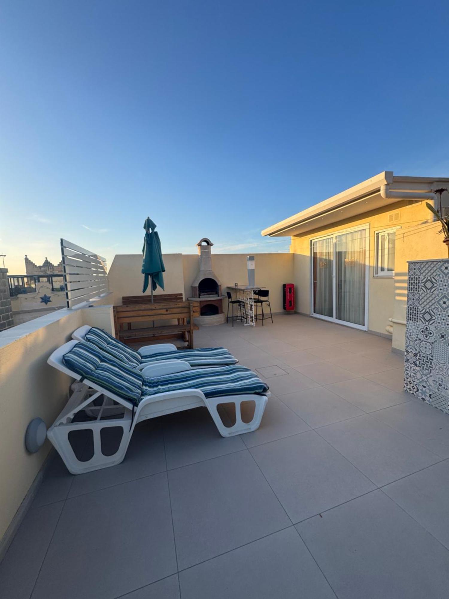 B&S Accommodation Penthouse 602 Hal Ghaxiak Extérieur photo